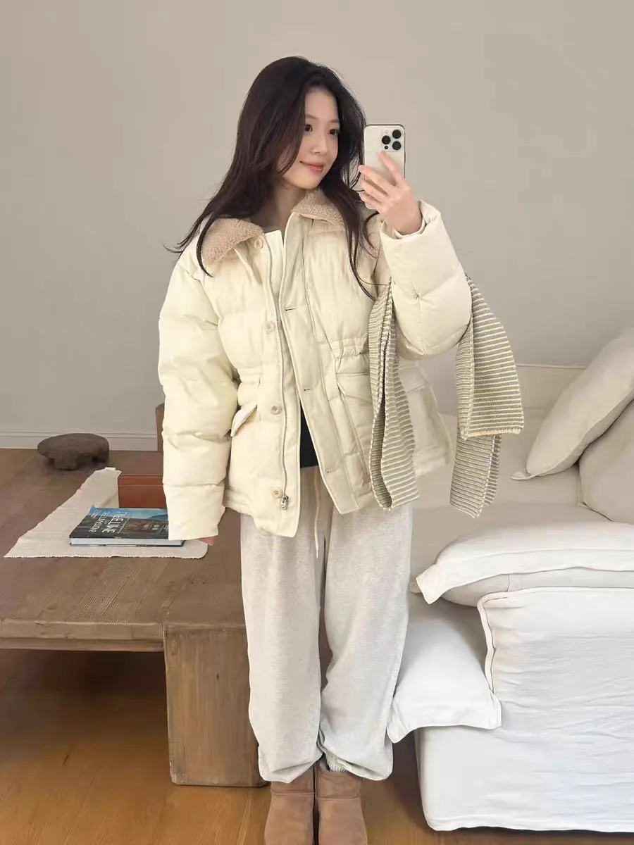 Winter 2025 Women's Korean Sle down Jaet Waist-Cinching 90% Du down Coat Warm Thi Long Sve Zipper Closure Cotton
Winter 2025 Women's Korean Sle down Jaet Waist-Cinching 90% Du down Coat Warm Thi Long Sve Zipper Closure Cotton
