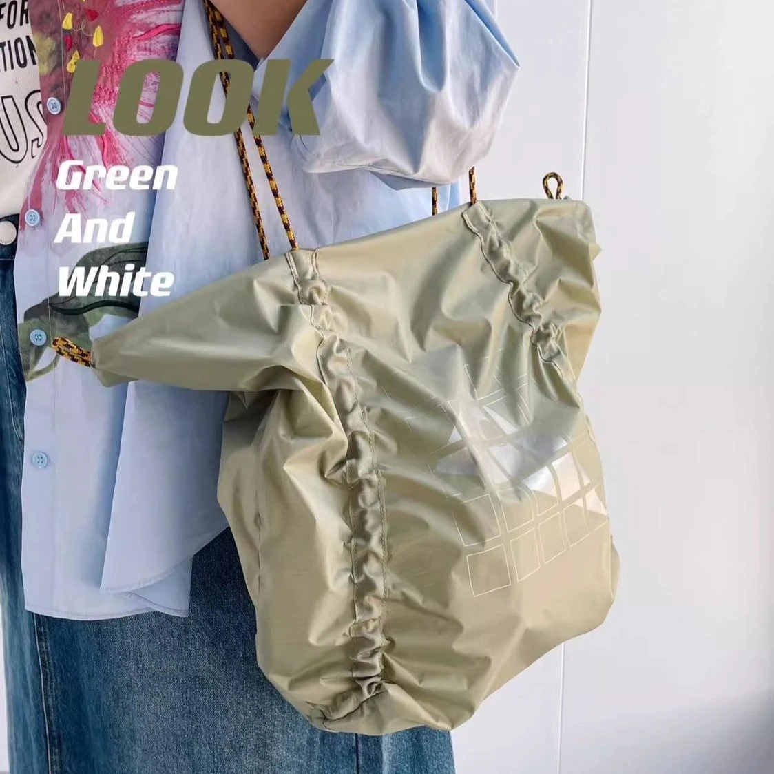 New Lightweight Portable Casual 23L Shoulder Bag, Crossbody Handheld Shopping Storage Tote Bag
New Lightweight Portable Casual 23L Shoulder Bag, Crossbody Handheld Shopping Storage Tote Bag