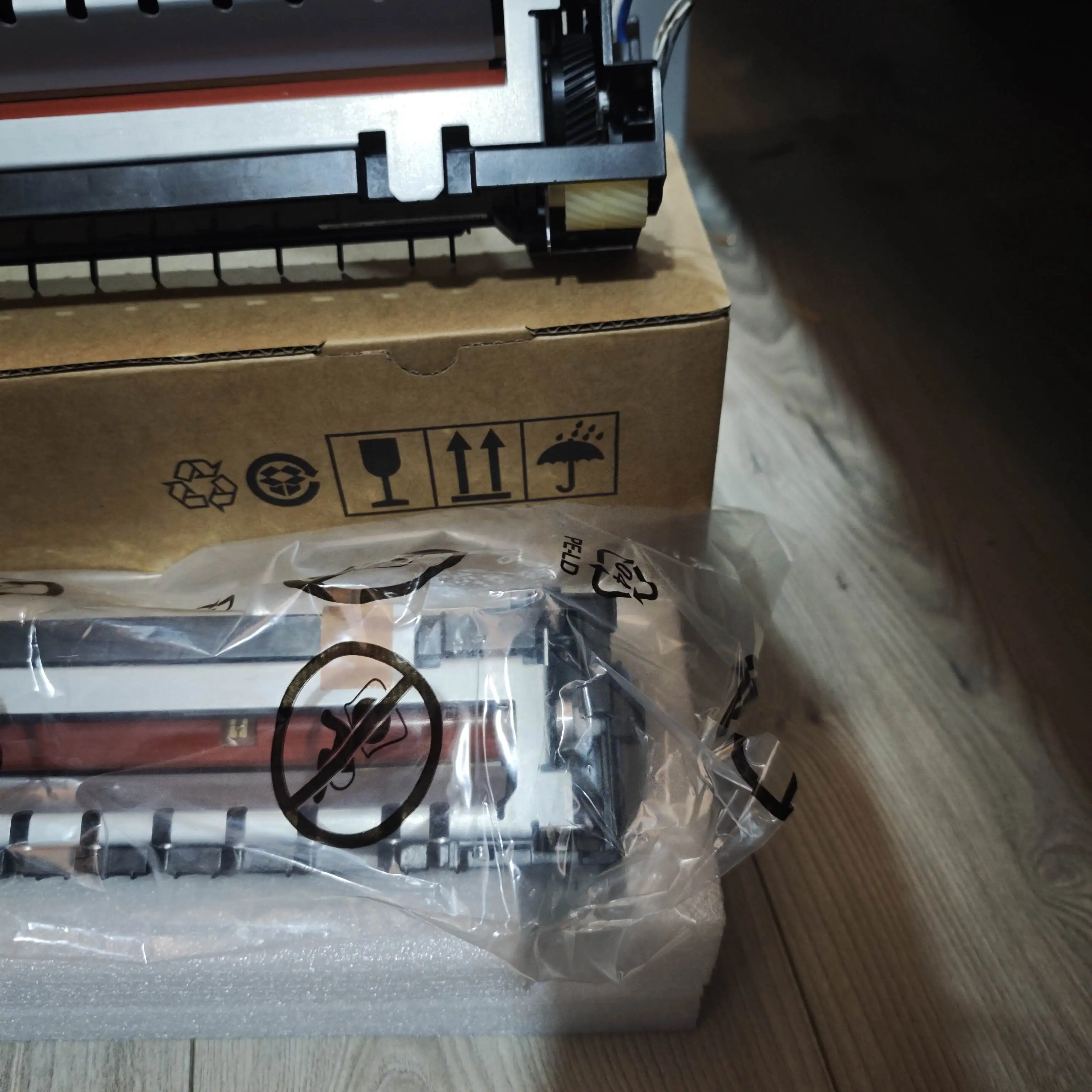 Fuser Unit ASSY For Xerox Phaser 6510 6510DN Workcenter 6515 6515n MFP Laser Printer
Fuser Unit ASSY For Xerox Phaser 6510 6510DN Workcenter 6515 6515n MFP Laser Printer