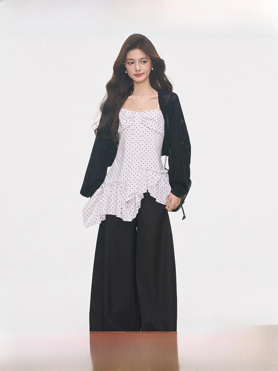 Корейские вязаные брюки-кюлоты для подружек невесты с вырезами, женские, с широкими штанинами, на бретельках, в горошек, повседневные, дышащие, из смесового хлопка
Корейские вязаные брюки-кюлоты для подружек невесты с вырезами, женские, с широкими штанинами, на бретельках, в горошек, повседневные, дышащие, из смесового хлопка