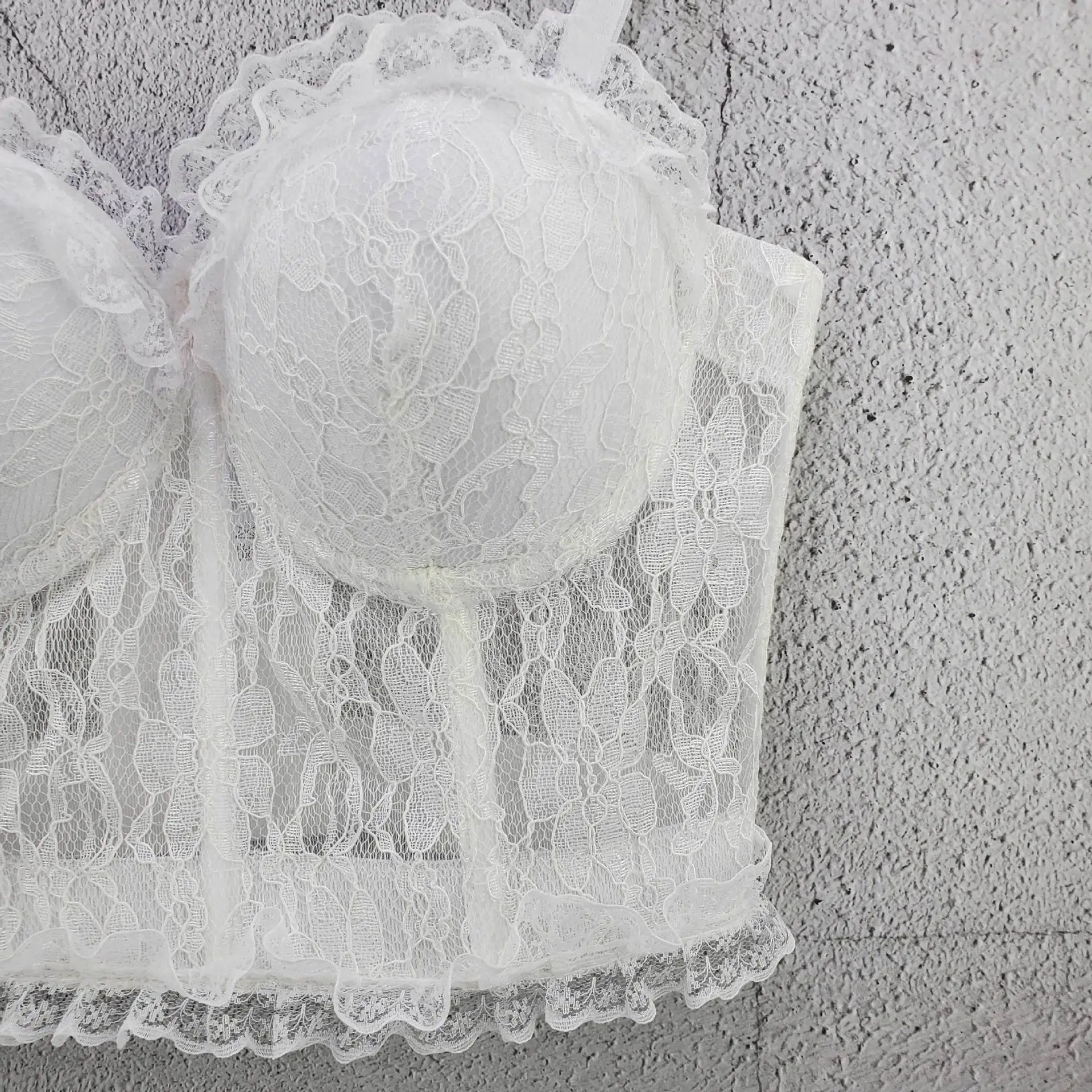 Lace Lace Solid Color Small Tank Top For Spring And Summer, Fresh Perspective, Slim Fit, Slimming Design, Women's Outerwear
Lace Lace Solid Color Small Tank Top For Spring And Summer, Fresh Perspective, Slim Fit, Slimming Design, Women's Outerwear