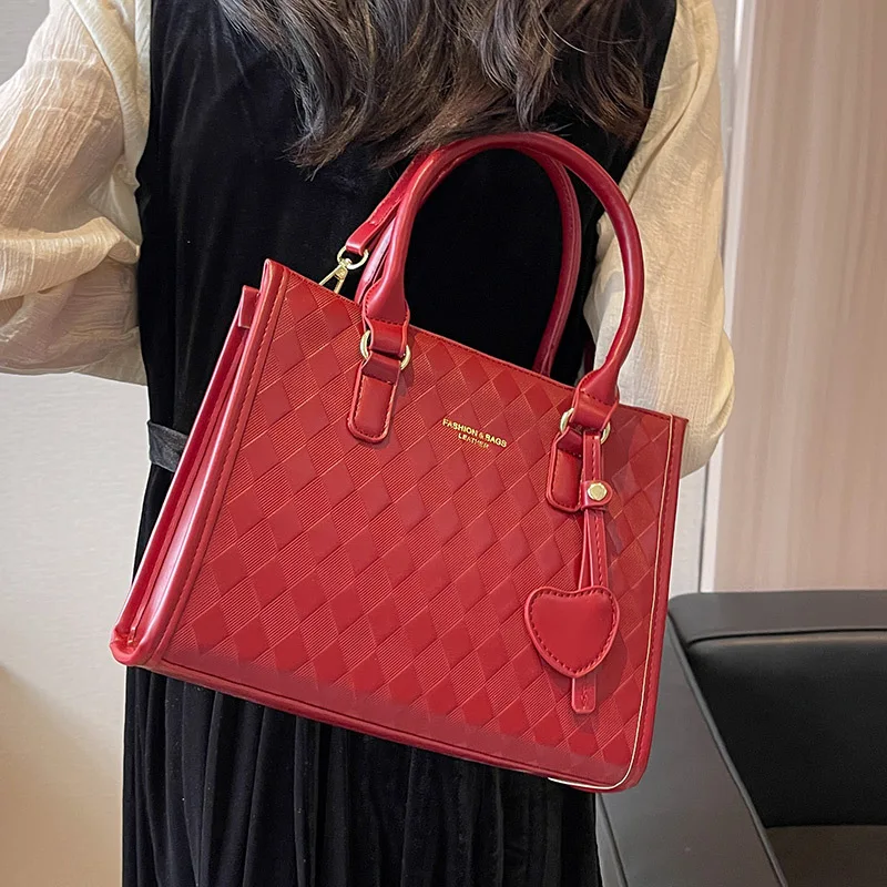 Class Women's Wedding Tote Bag. Large - Capacity Red Bag, Ideal for Brides and Bridesmaids. Fashion - Forward Handbag
Class Women's Wedding Tote Bag. Large - Capacity Red Bag, Ideal for Brides and Bridesmaids. Fashion - Forward Handbag