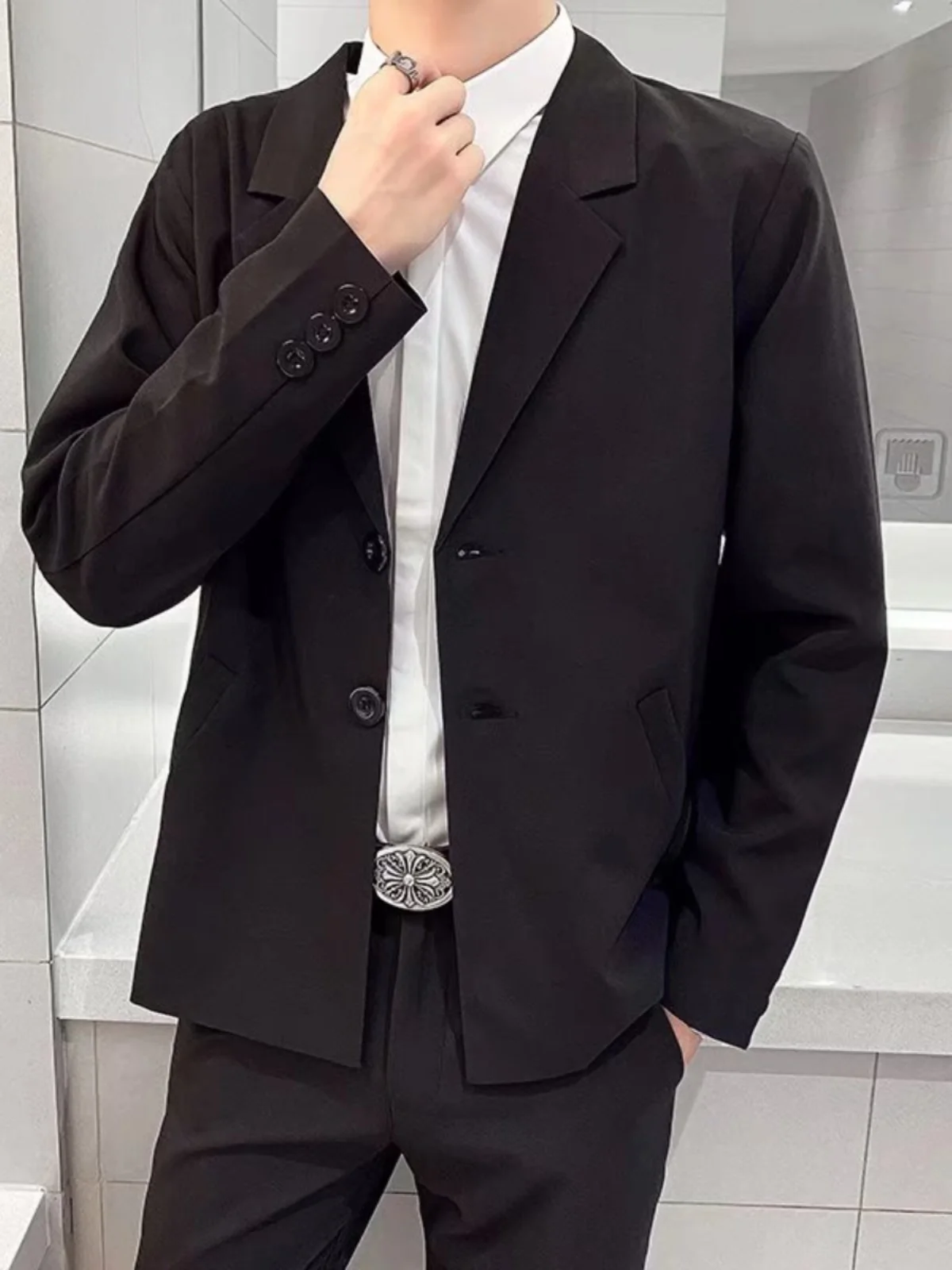 Slim Fit Summer Thin Suit Jaet for Men Loose Large Size Bla Trendy Workwear Casual Busin Single-breasted Polyester Fiber
Slim Fit Summer Thin Suit Jaet for Men Loose Large Size Bla Trendy Workwear Casual Busin Single-breasted Polyester Fiber