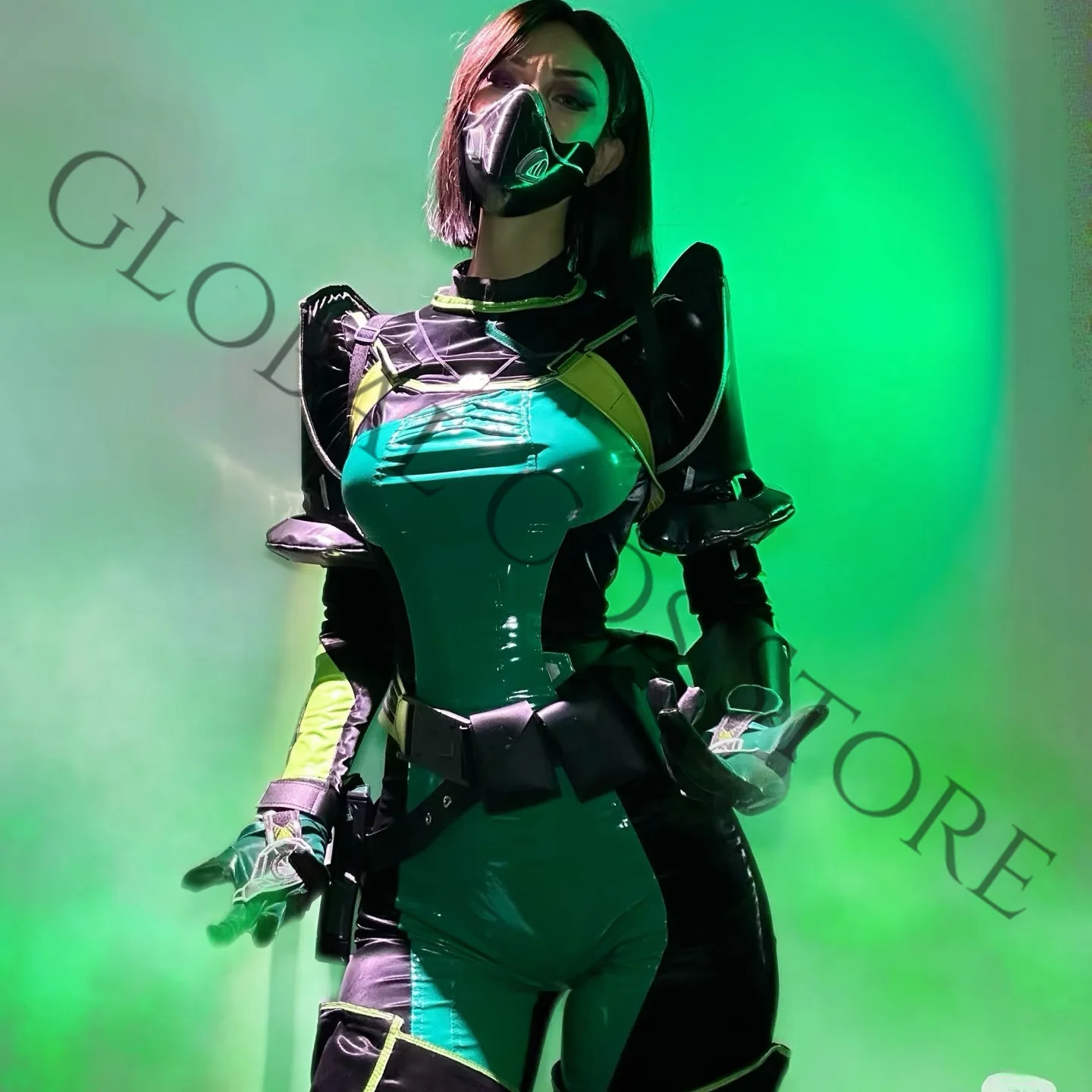 Viper Green Bodysuit Cosplay Costume High-Quality Unifrom with Futuristic Combat Suit Green Accents Wig Set Game VALORANT
Viper Green Bodysuit Cosplay Costume High-Quality Unifrom with Futuristic Combat Suit Green Accents Wig Set Game VALORANT