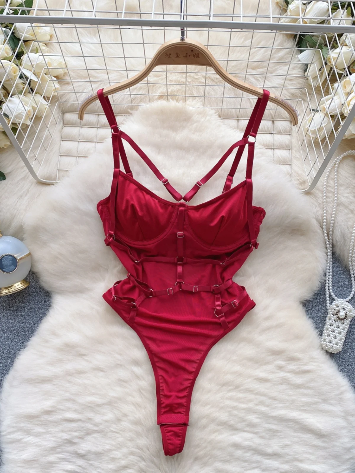 Spicy Girl Style Strap Onesie Women's Tight Fitting Hollow out Design Unique Pure Desire Underwear Base Layer Clothing
Spicy Girl Style Strap Onesie Women's Tight Fitting Hollow out Design Unique Pure Desire Underwear Base Layer Clothing
