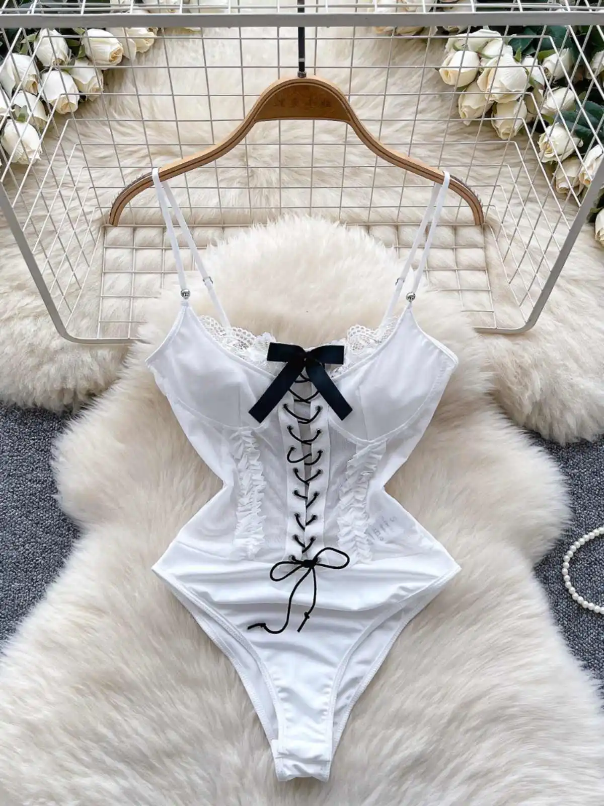 Women White Skinny Bow Playsuits Vintage Off Shoulder Sleeveless Bandage Overall Jumpsuits Exotic Sexy Rompers Coquette Clothing
Women White Skinny Bow Playsuits Vintage Off Shoulder Sleeveless Bandage Overall Jumpsuits Exotic Sexy Rompers Coquette Clothing