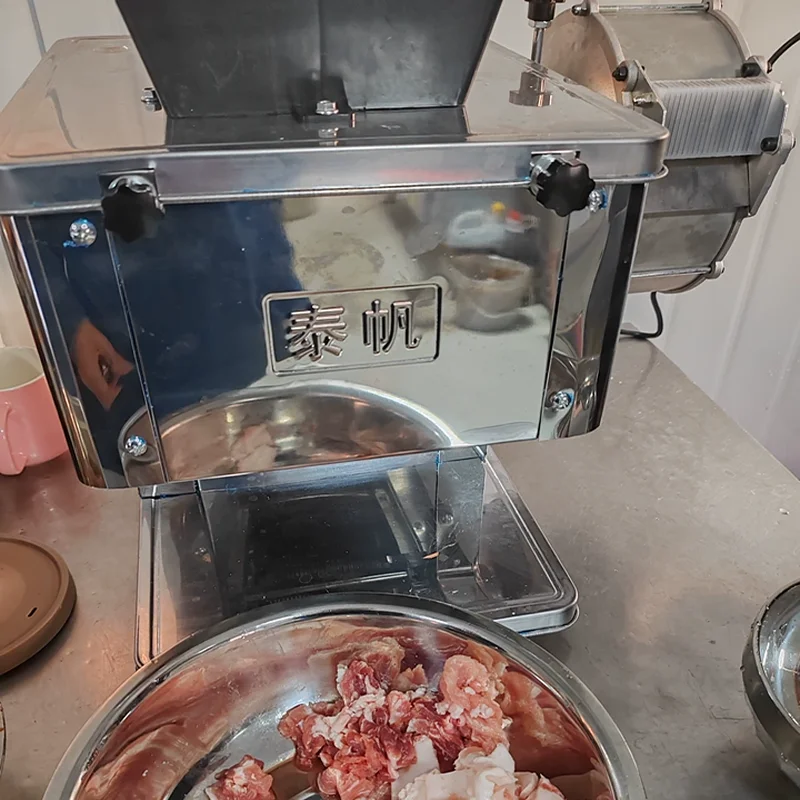 Compact Desktop Meat Slicer Commercial Household Multi-Functional 110V Meat Slicer Cutting Machine
Compact Desktop Meat Slicer Commercial Household Multi-Functional 110V Meat Slicer Cutting Machine