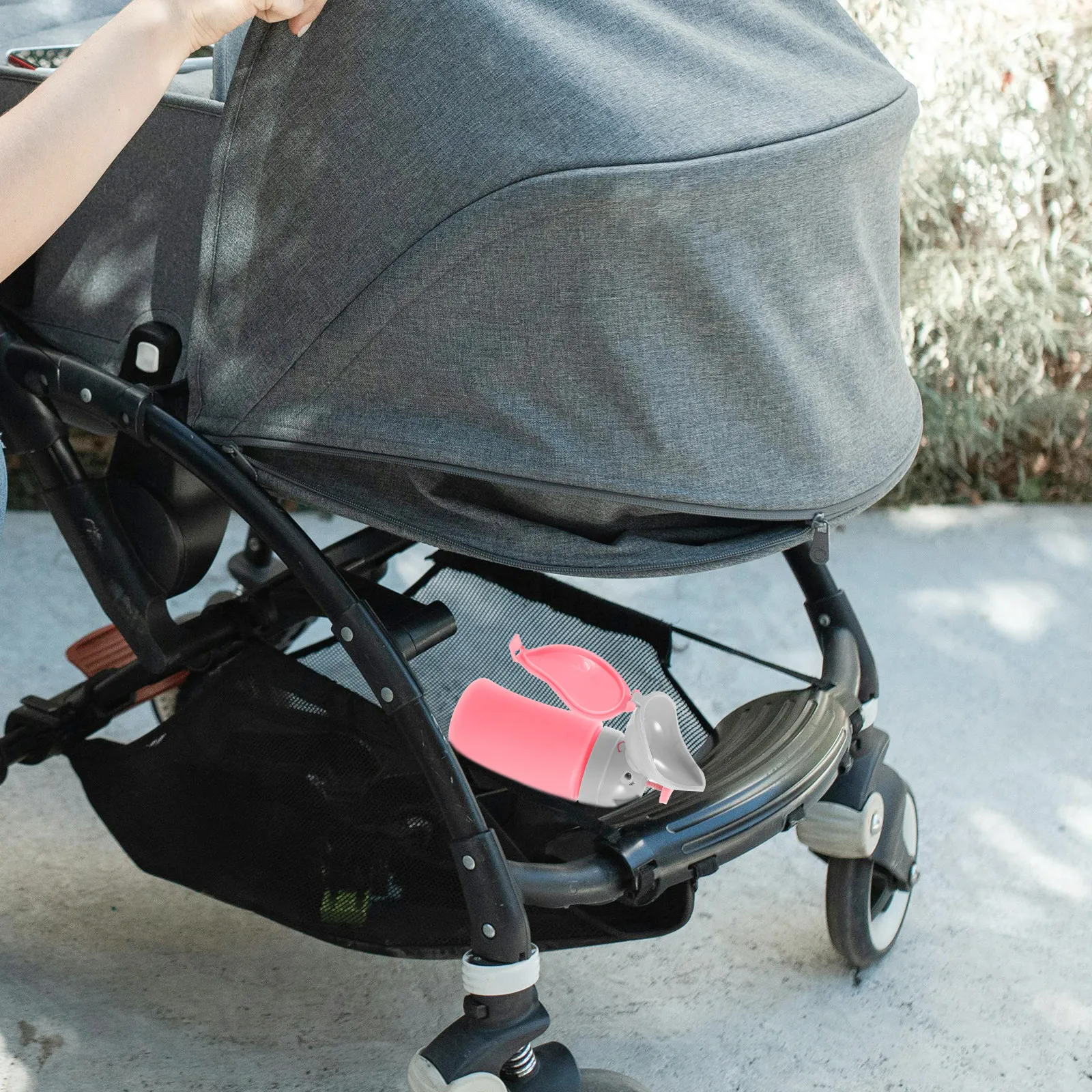 Portable Baby Toddler Travel Potty Kid Potty Pee LeakProof Kids Pee Car Emergency Urinals Supermarket Hospital Park
Portable Baby Toddler Travel Potty Kid Potty Pee LeakProof Kids Pee Car Emergency Urinals Supermarket Hospital Park