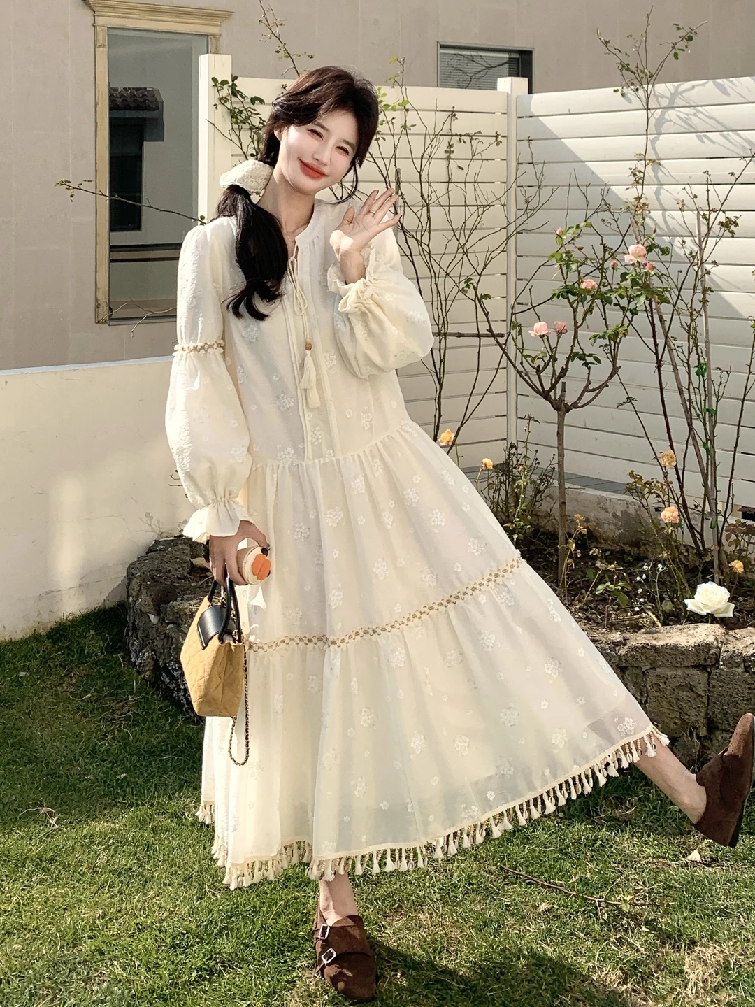 Chic Flounce Long Dress French Style Loose Waist Breathable Summer New Arrival Fairy Wind Print Tassel Dress for Women
Chic Flounce Long Dress French Style Loose Waist Breathable Summer New Arrival Fairy Wind Print Tassel Dress for Women