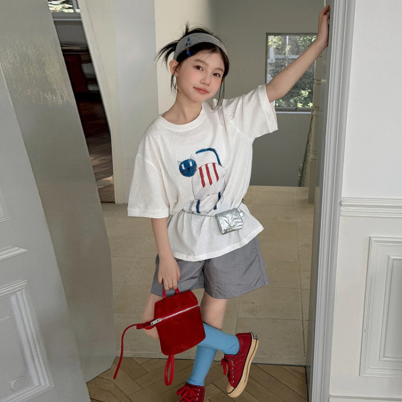 Girls' Summer Outfit Set2026New children's summer short-sleeve casual stylish two-piece set for girls
Girls' Summer Outfit Set2026New children's summer short-sleeve casual stylish two-piece set for girls