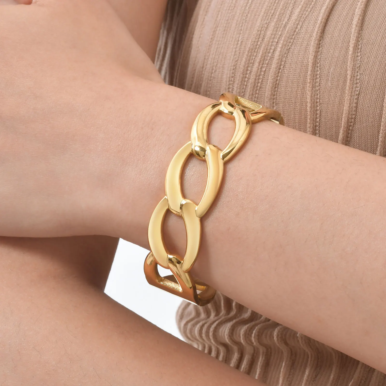Fashion Geometric Openable Bangle Bracelet for Women,Gold Color Stainless Steel Chain Bracelets,Chic Jewelry Mother's Day Gift
Fashion Geometric Openable Bangle Bracelet for Women,Gold Color Stainless Steel Chain Bracelets,Chic Jewelry Mother's Day Gift
