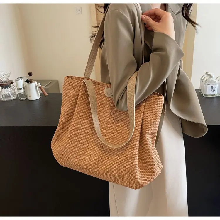 Woven Straw Woven Leisure Vacation Versatile Commuting Large Capacity Single Shoulder Armpit Tote Bag
Woven Straw Woven Leisure Vacation Versatile Commuting Large Capacity Single Shoulder Armpit Tote Bag