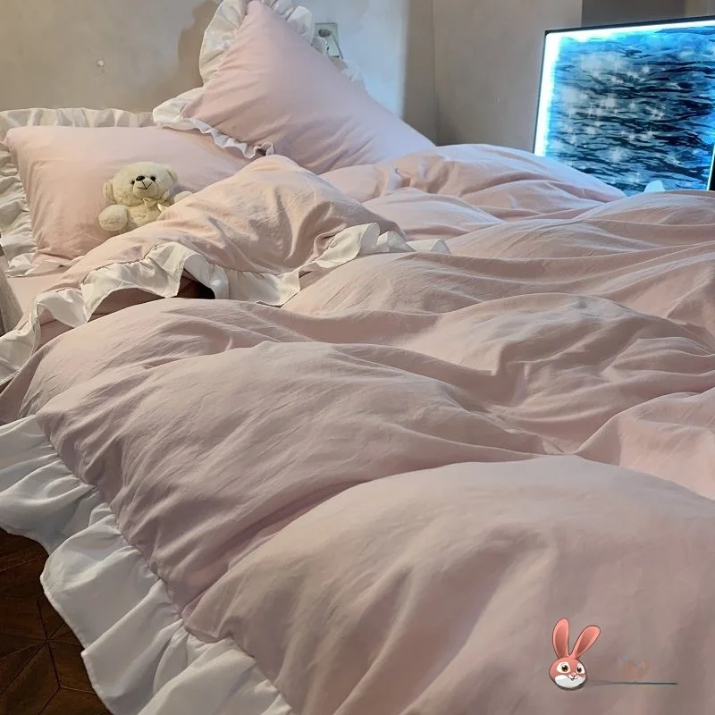 Комплект постельного белья в стиле принцессы, 4 предмета: пододеяльник, покрывало, юбка для кровати, простыня из чистого стираного хлопка, для использования в три сезона
Комплект постельного белья в стиле принцессы, 4 предмета: пододеяльник, покрывало, юбка для кровати, простыня из чистого стираного хлопка, для использования в три сезона