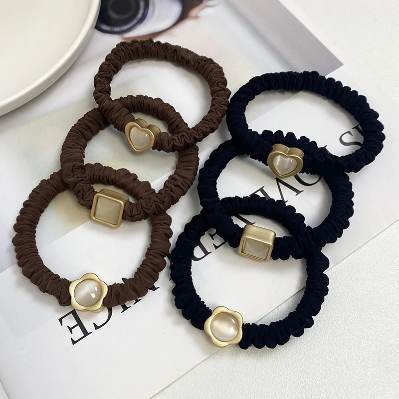 Exquisite Cat's Eye Stone Fabric Pleated Small Intestine Hair Loop Hair Rope Headwear High Elastic Rubber Band Hair Accessories
Exquisite Cat's Eye Stone Fabric Pleated Small Intestine Hair Loop Hair Rope Headwear High Elastic Rubber Band Hair Accessories