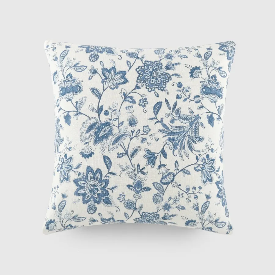Elegant Cotton Decor Throw Pillow in Jacobean Pattern
Elegant Cotton Decor Throw Pillow in Jacobean Pattern