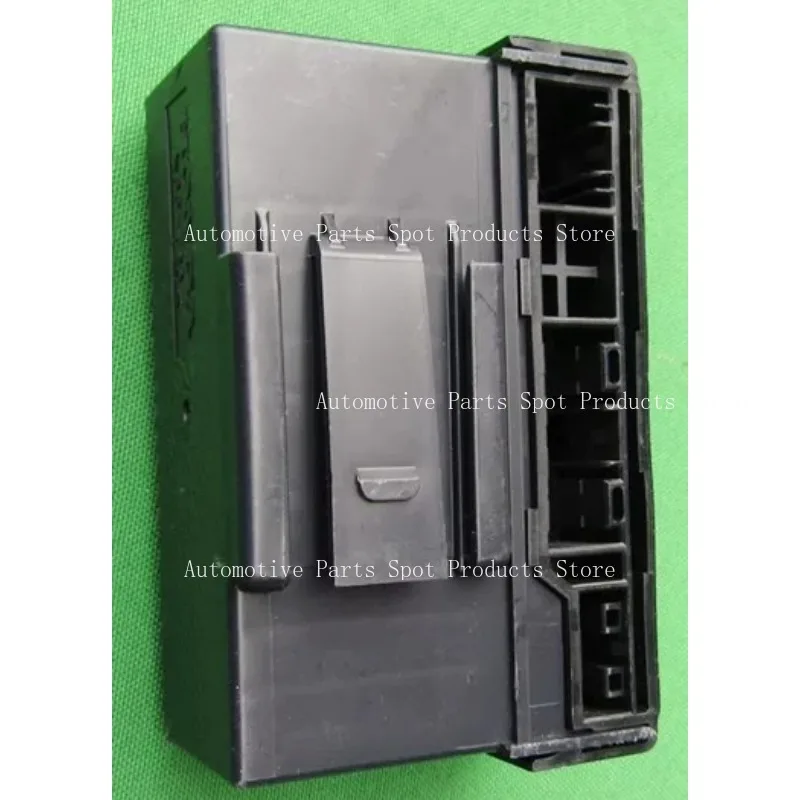 Suitable for CRV Accord Spirior Elysion Jade Crider Odyssey Sub Relay Box Unit
Suitable for CRV Accord Spirior Elysion Jade Crider Odyssey Sub Relay Box Unit