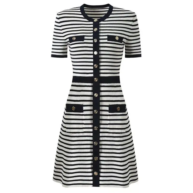 Elegant Mid-Length Knitted Dress 2025 Summer New Style Short Sleeve round Neck Slimming Fit Women's Fashion Dress
Elegant Mid-Length Knitted Dress 2025 Summer New Style Short Sleeve round Neck Slimming Fit Women's Fashion Dress