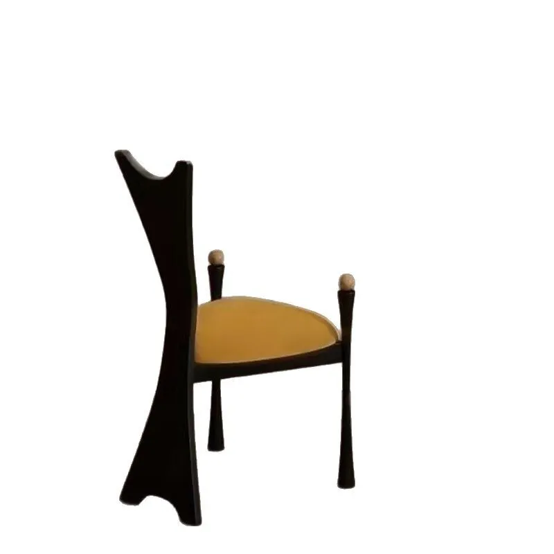 Italian solid wood backrest creative design dining chair retro soft bag bedroom living room light luxury leisure book chair
Italian solid wood backrest creative design dining chair retro soft bag bedroom living room light luxury leisure book chair