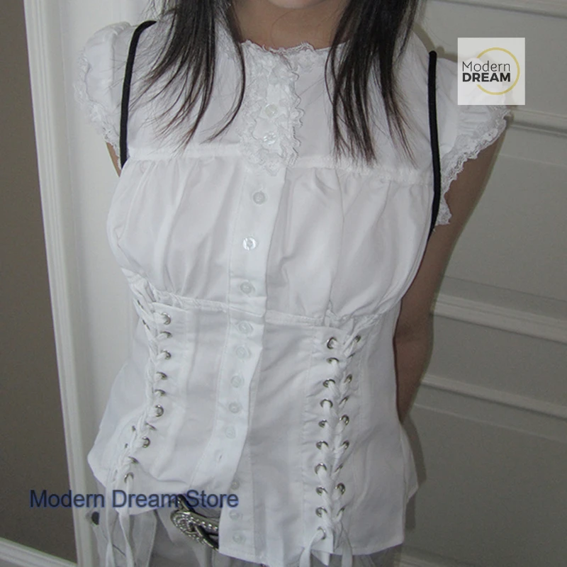 French retro lace waist strap small fly sleeve button-down shirt female summer sweet temperament Joker vest sweet spicy top.
French retro lace waist strap small fly sleeve button-down shirt female summer sweet temperament Joker vest sweet spicy top.