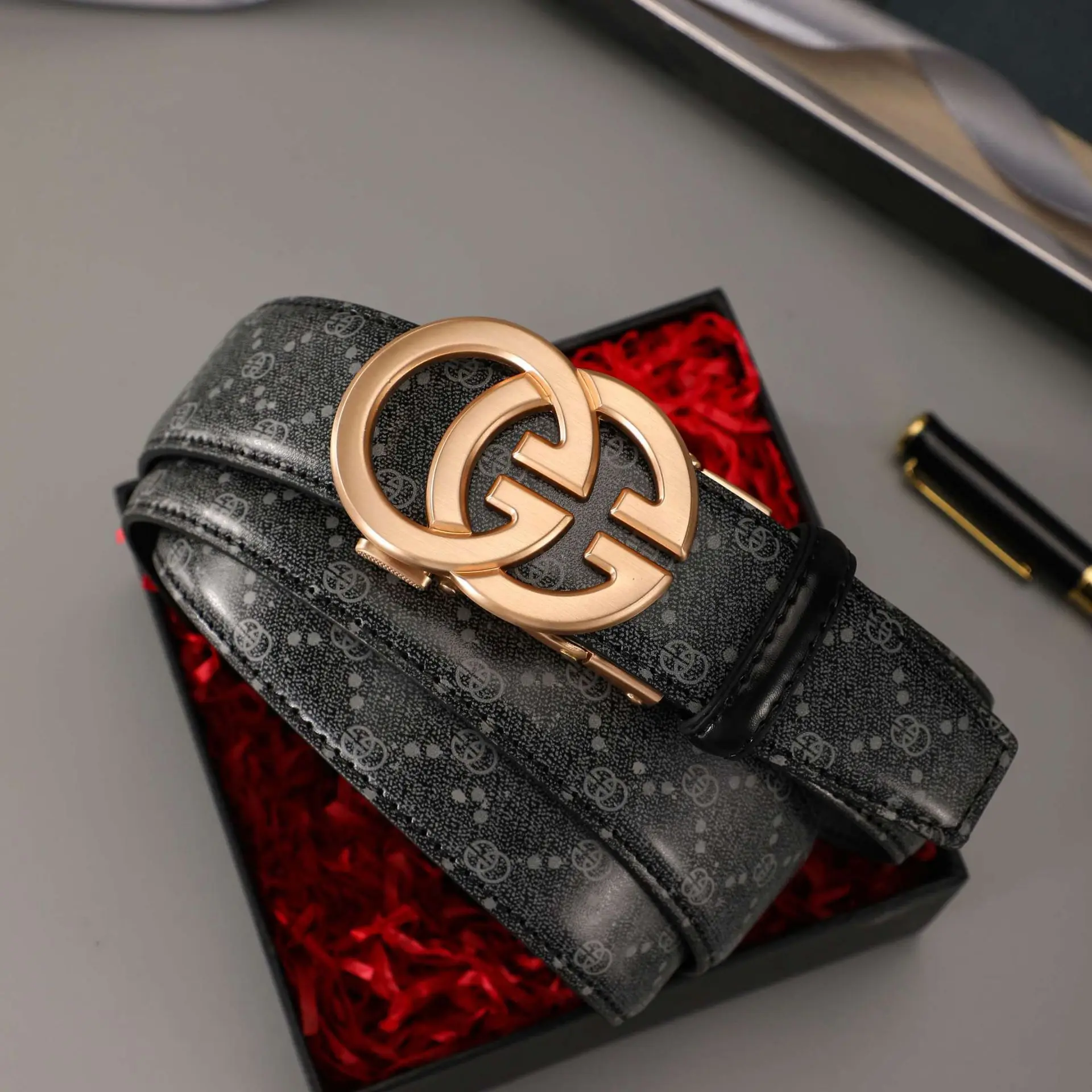 The 2025 New High-end Leather Automatic Belt for Men, A Business Casual and Trendy Belt for Young People, Is Durable for Men
The 2025 New High-end Leather Automatic Belt for Men, A Business Casual and Trendy Belt for Young People, Is Durable for Men