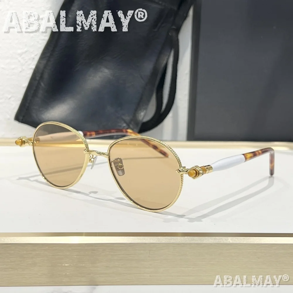 Top High Quality Sunglasses for Men and Women Maske P72 SIZE 54-18 Style UV400 Retro Fashion Special Design Sun Glasses with box
Top High Quality Sunglasses for Men and Women Maske P72 SIZE 54-18 Style UV400 Retro Fashion Special Design Sun Glasses with box