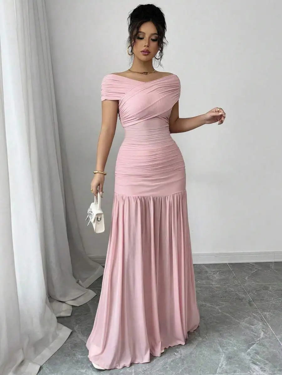 Women Solid Color Off Shoulder Pleated Elegant Floor Length Dress
Women Solid Color Off Shoulder Pleated Elegant Floor Length Dress