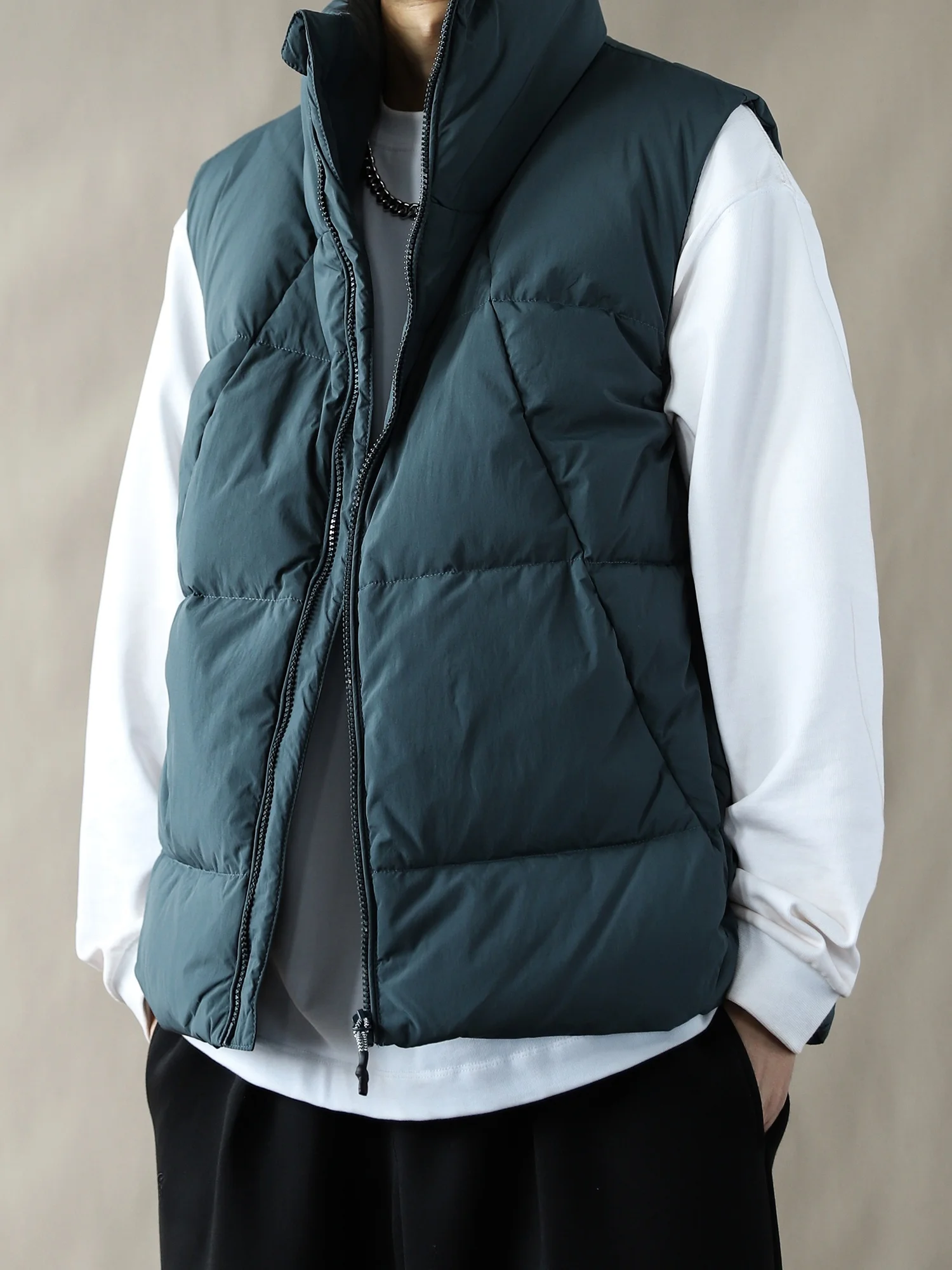 Loose Fit Men's down Vest Blue Stand Collar Svel Jaet Outdoor Workwear Youth Trendy Zipper Closure Color
Loose Fit Men's down Vest Blue Stand Collar Svel Jaet Outdoor Workwear Youth Trendy Zipper Closure Color