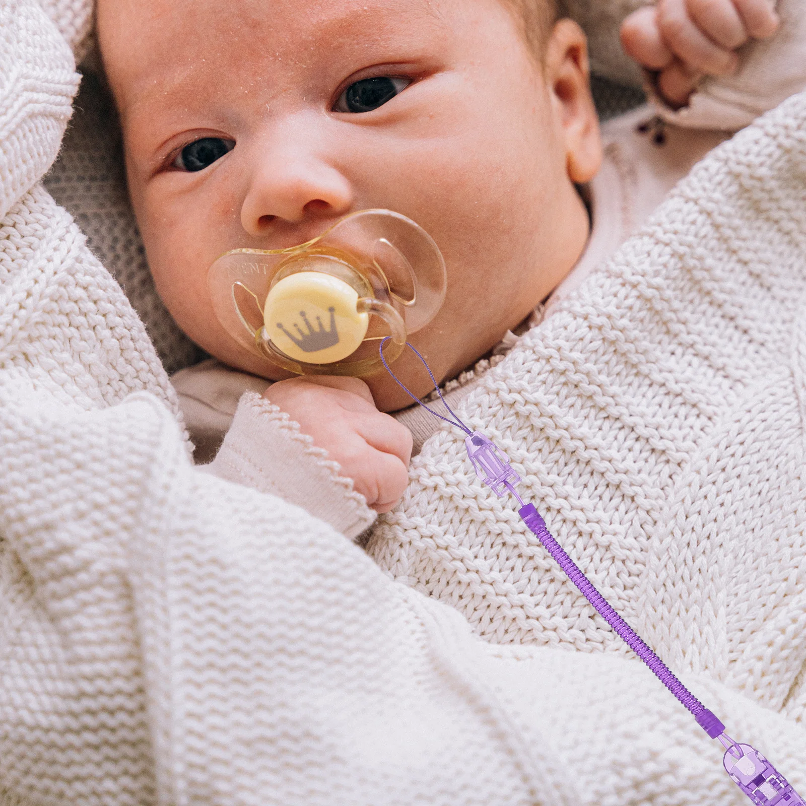 4 шт., силиконовые зажимы для детской соски, прозрачный зажим для значка для детской одежды, держатель для соски, цепочка, аксессуар
4 шт., силиконовые зажимы для детской соски, прозрачный зажим для значка для детской одежды, держатель для соски, цепочка, аксессуар