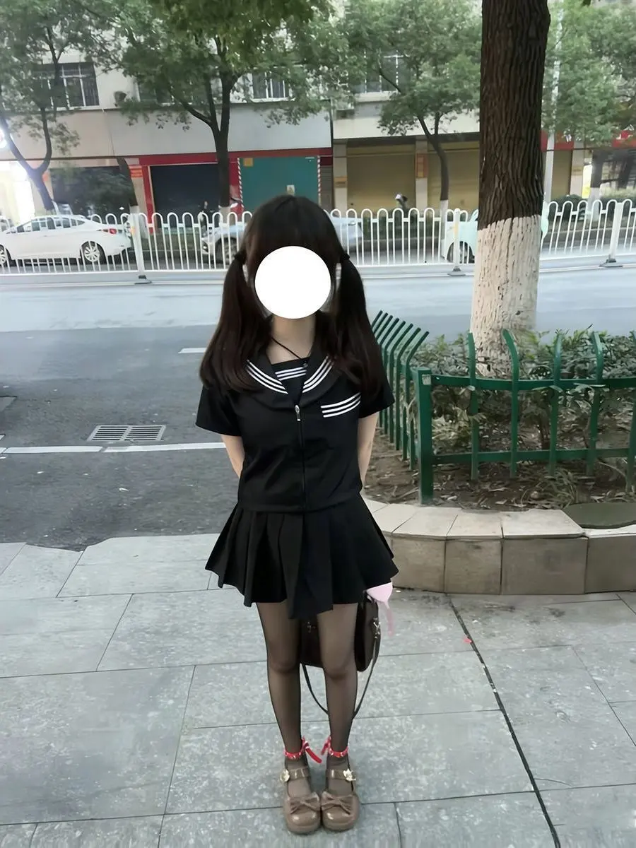 Original College Style JK Uniform Short Sleeve Sailor Suit Top with Color Matched Pleated Skirt Three Books Layering Fashion
Original College Style JK Uniform Short Sleeve Sailor Suit Top with Color Matched Pleated Skirt Three Books Layering Fashion