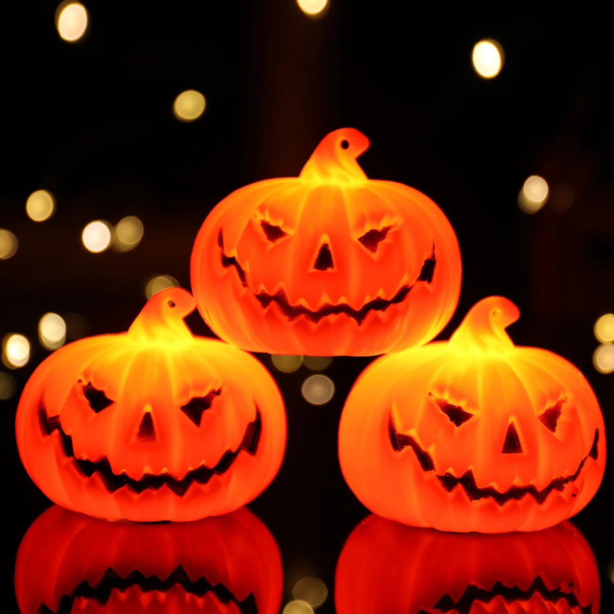 Pumpkin Lantern Light Halloween Plastic Led Lamp Halloween Party Decoration for Home Horror Props Home Bar Decor Night Lights
Pumpkin Lantern Light Halloween Plastic Led Lamp Halloween Party Decoration for Home Horror Props Home Bar Decor Night Lights