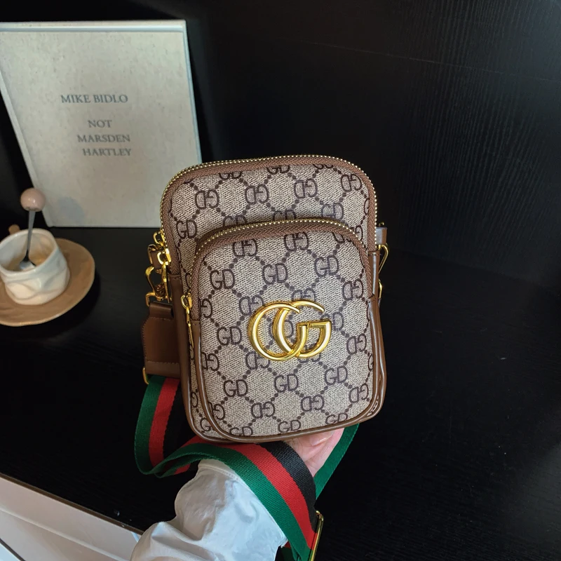 Шикарная женская сумка через плечо в классическом стиле, роскошная кожаная сумка через плечо, элитная сумка, винтажная дизайнерская сумка
Шикарная женская сумка через плечо в классическом стиле, роскошная кожаная сумка через плечо, элитная сумка, винтажная дизайнерская сумка