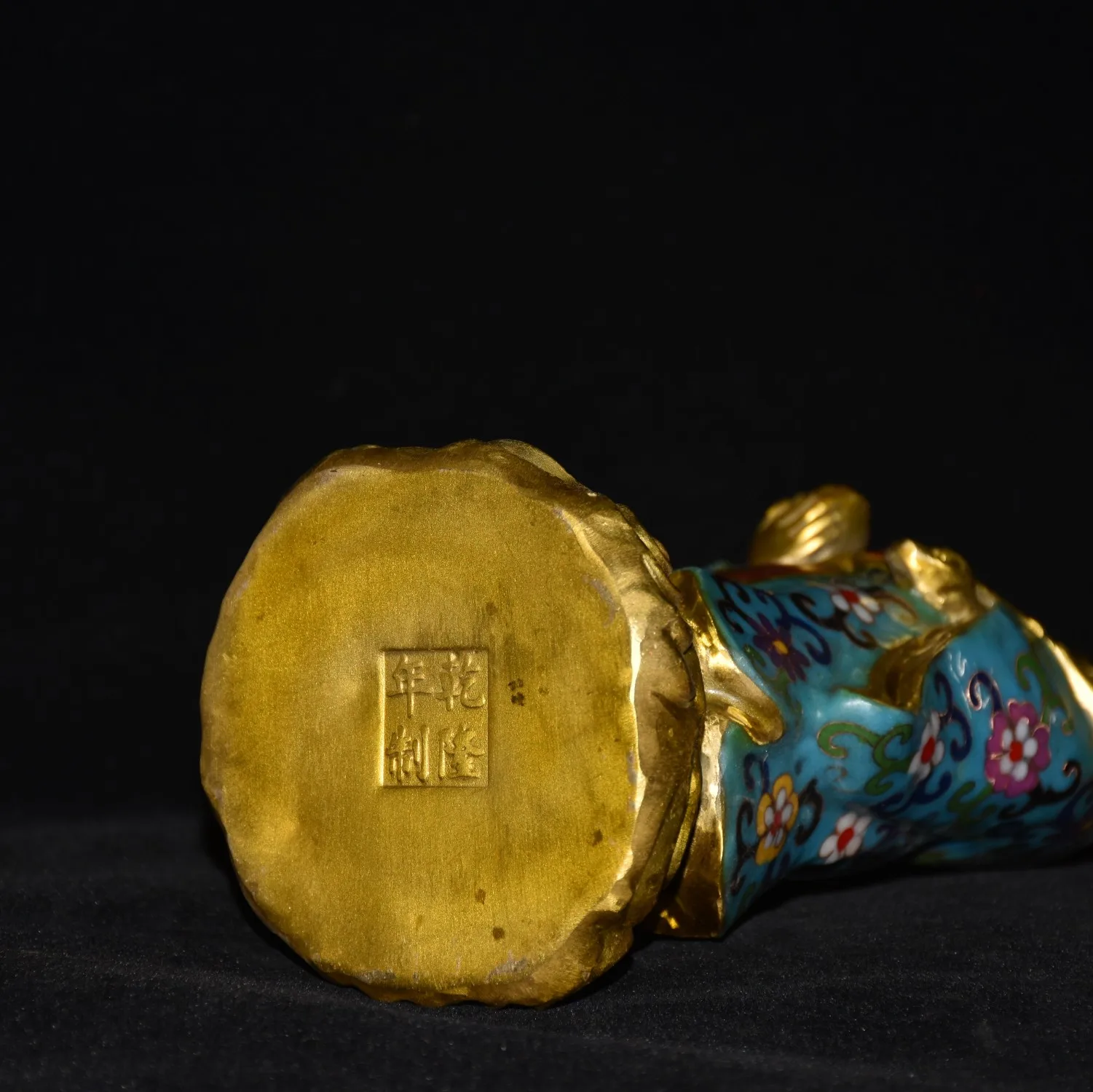 10"Old China Collections Old Bronze Cloisonne Enamel God of Wealth Immortal Buddha Yuanbao coins Amass wealth Worship Hall
10"Old China Collections Old Bronze Cloisonne Enamel God of Wealth Immortal Buddha Yuanbao coins Amass wealth Worship Hall