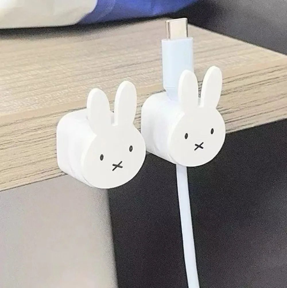 Набор из 3 шт. магнитных органайзеров для кабелей Kawaii Miffy, мультяшный настольный фиксатор для зарядки телефона, настенный зажим, подарочные игрушки
Набор из 3 шт. магнитных органайзеров для кабелей Kawaii Miffy, мультяшный настольный фиксатор для зарядки телефона, настенный зажим, подарочные игрушки