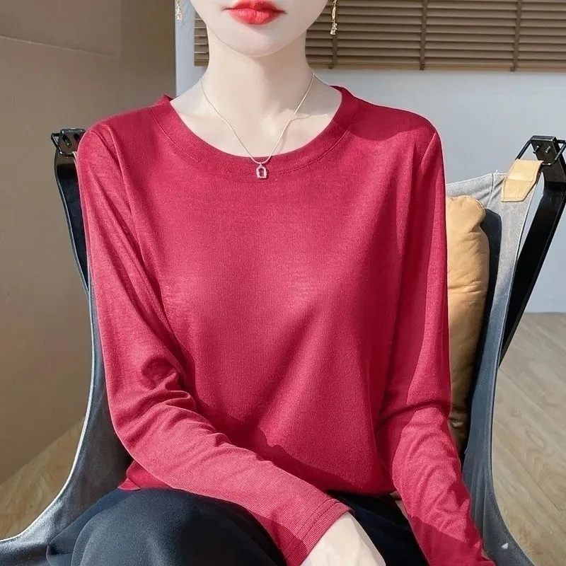 Female Solid Color Knit Sweater Korean Lady Long Sleeved Pullover Knitted Coat Spring Autumn Women Round Neck Loose Knitwear Top
Female Solid Color Knit Sweater Korean Lady Long Sleeved Pullover Knitted Coat Spring Autumn Women Round Neck Loose Knitwear Top