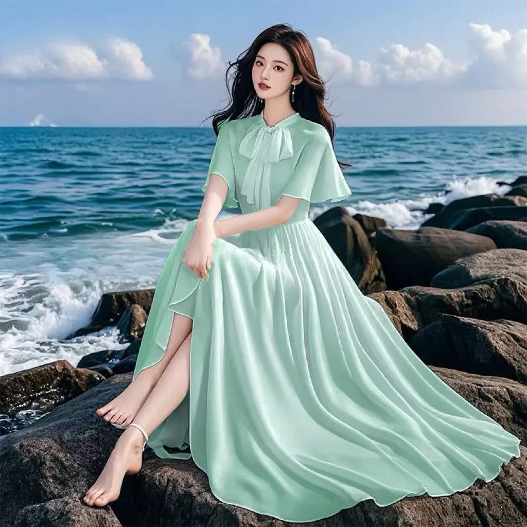 French Chiffon Dresses Women's 2025 New Summer Chic Large Pendulum Seaside Vacation Long Dress Y2K Gentle Wind Beach Dress
French Chiffon Dresses Women's 2025 New Summer Chic Large Pendulum Seaside Vacation Long Dress Y2K Gentle Wind Beach Dress