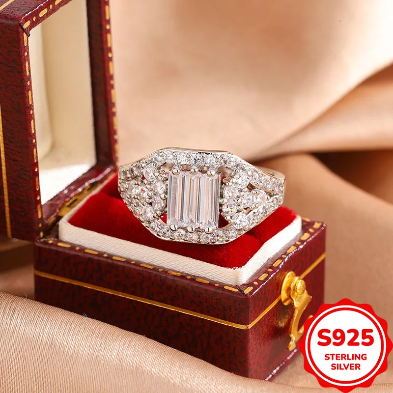 Creative and Personalized Authentic S925 Silver Irregular Shaped Zircon Women's Wedding Ring
Creative and Personalized Authentic S925 Silver Irregular Shaped Zircon Women's Wedding Ring