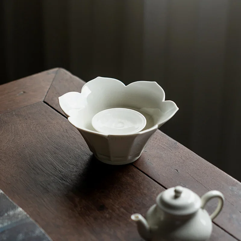 Plant Ash Pot Tea Bearer Household Creative Lotus Dry Bubble Table Ceramic Zen Water Storage Cover Bowl Kung Fu Tea Pot Holder
Plant Ash Pot Tea Bearer Household Creative Lotus Dry Bubble Table Ceramic Zen Water Storage Cover Bowl Kung Fu Tea Pot Holder