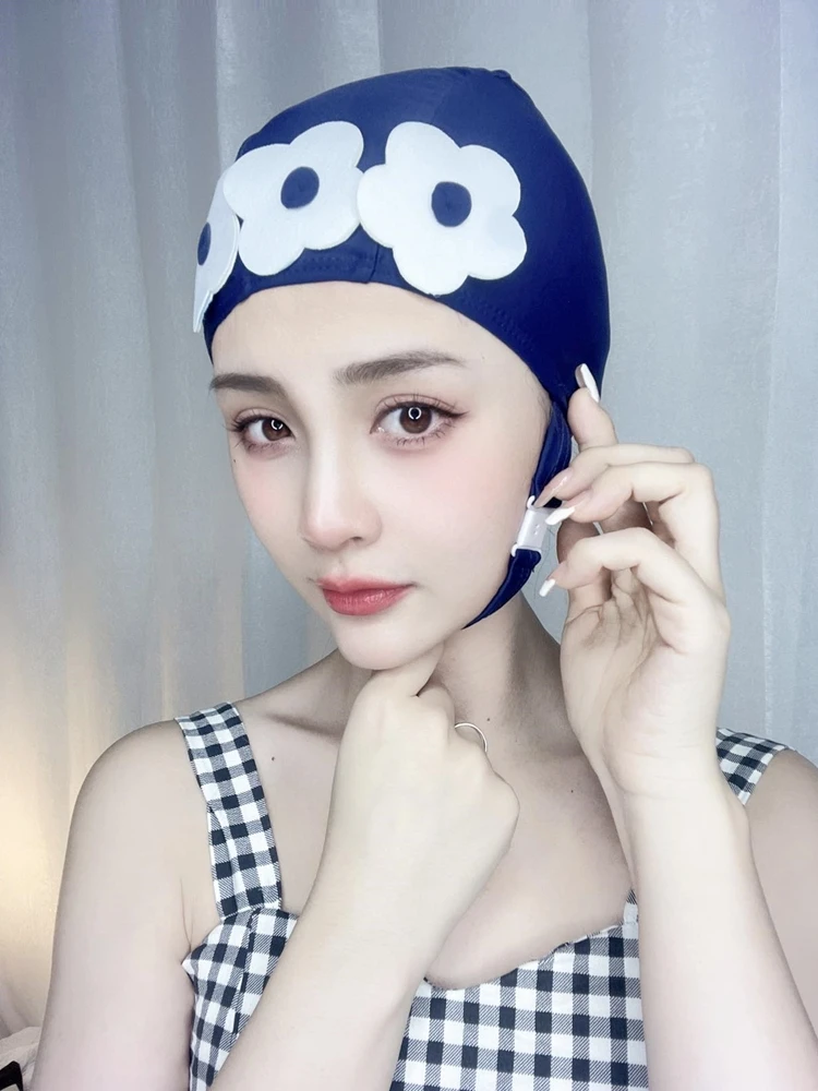 Эластичная шапочка для плавания женская, удобная, новая, в стиле ретро, с 3D цветами, для длинных волос, большого размера, для горячих источников, спортивная, для фитнеса, фан-атрибутика
Эластичная шапочка для плавания женская, удобная, новая, в стиле ретро, с 3D цветами, для длинных волос, большого размера, для горячих источников, спортивная, для фитнеса, фан-атрибутика