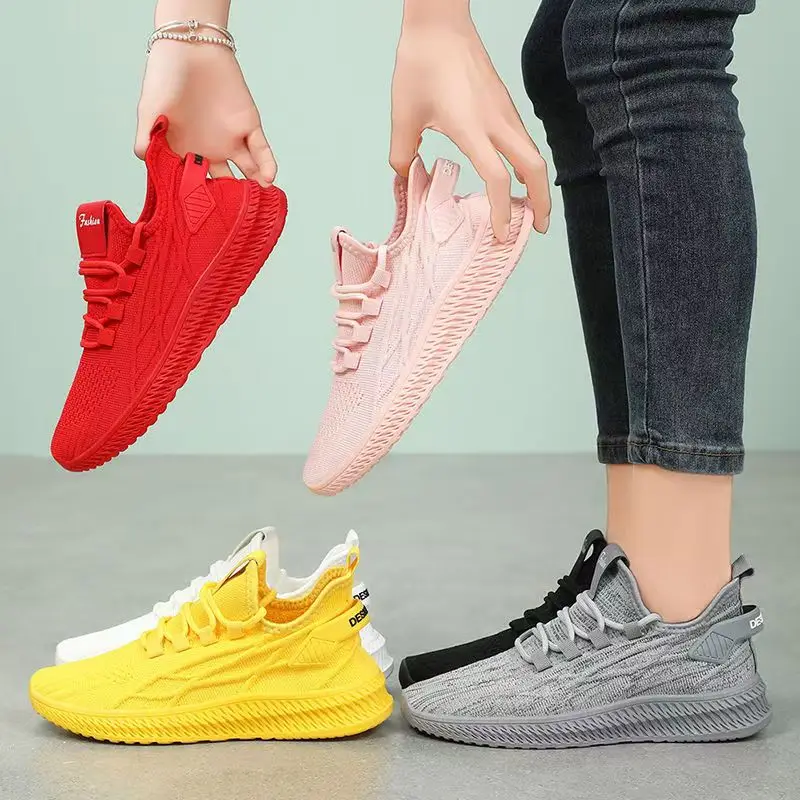 2025 Summer women's mesh shoes are fashionable, breathable, casual, lightweight and soft-soled running shoes
2025 Summer women's mesh shoes are fashionable, breathable, casual, lightweight and soft-soled running shoes