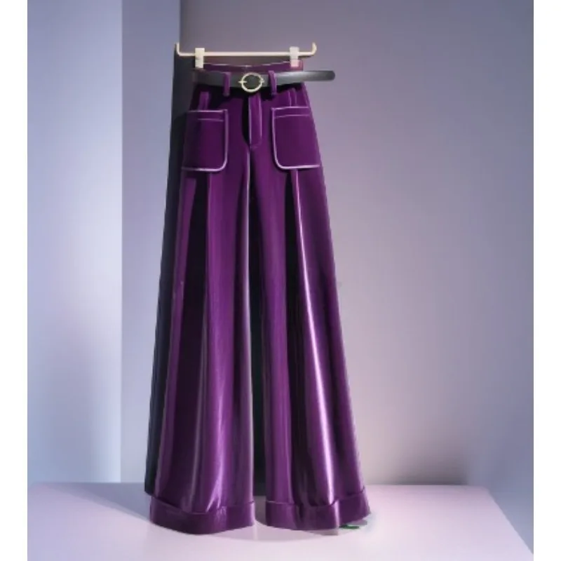 Фиолетовые бархатные брюки. Женские зимние новые модели популярных в этом году. Прямые бархатные утолщенные широкие брюки с высокой талией.
Фиолетовые бархатные брюки. Женские зимние новые модели популярных в этом году. Прямые бархатные утолщенные широкие брюки с высокой талией.