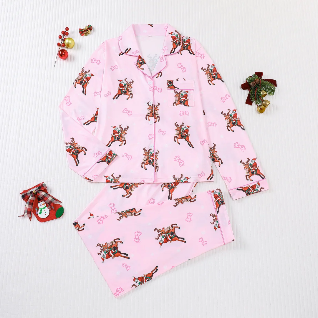 Pink Women Pajama Set with Reindeer Print Lapel Long-sleeved and Long Pants Cardigan Home Wear Christmas Gifts
Pink Women Pajama Set with Reindeer Print Lapel Long-sleeved and Long Pants Cardigan Home Wear Christmas Gifts