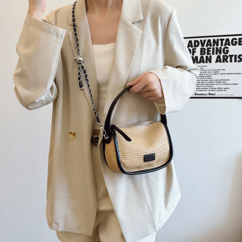 2025 Summer Korean Style Shoulder Bag - Trendy Contrast Color Hobo Purse for Women, Fashionable Underarm Crossbody Handbag
2025 Summer Korean Style Shoulder Bag - Trendy Contrast Color Hobo Purse for Women, Fashionable Underarm Crossbody Handbag