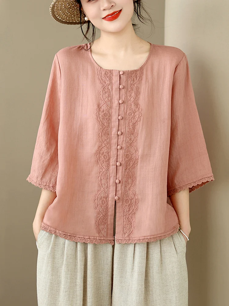 Elegant round Neck Lace Splicing Cotton Linen Shirt Women Summer Large Size Seven Sleeve Linen Top Artistic Style Loose Fit
Elegant round Neck Lace Splicing Cotton Linen Shirt Women Summer Large Size Seven Sleeve Linen Top Artistic Style Loose Fit