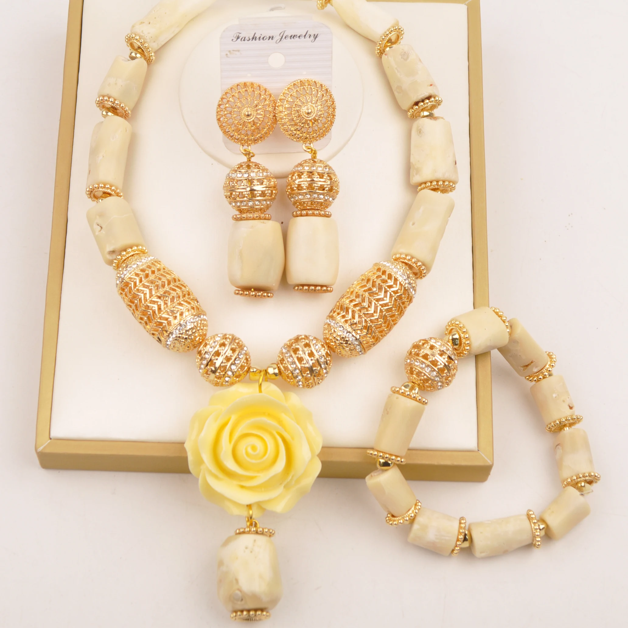Nigerian Bride Wedding Jewelry Set Natural White Coral Necklace Banquet set Party accessories
Nigerian Bride Wedding Jewelry Set Natural White Coral Necklace Banquet set Party accessories