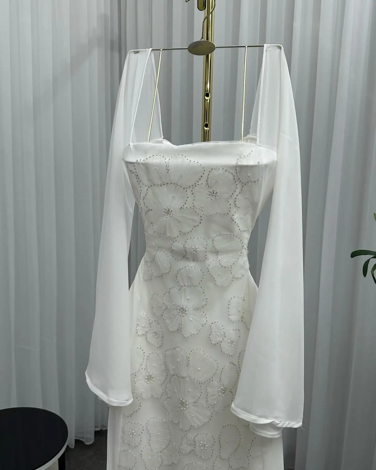 Customized Evening Dress Exquisite Chiffon Square Collar Long Sleeves Prom Gowns Classic Appliques Beading Crystal Party Dresses
Customized Evening Dress Exquisite Chiffon Square Collar Long Sleeves Prom Gowns Classic Appliques Beading Crystal Party Dresses
