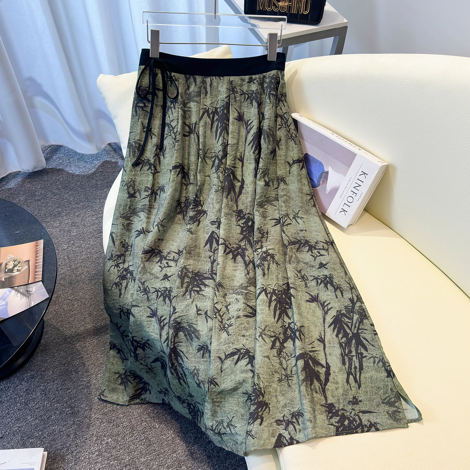 Casual High Waist Chic split print Ruched loose slim Skirts Korean Fashion Office Lady Basics Plus Size women clothing
Casual High Waist Chic split print Ruched loose slim Skirts Korean Fashion Office Lady Basics Plus Size women clothing