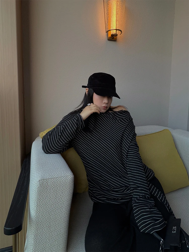 Casual Striped Long Sleeve T-Shirt plus Size Women's Fashionable Slimming Design Slant Shoulder Daily Atmosphere Feeling Leisure
Casual Striped Long Sleeve T-Shirt plus Size Women's Fashionable Slimming Design Slant Shoulder Daily Atmosphere Feeling Leisure