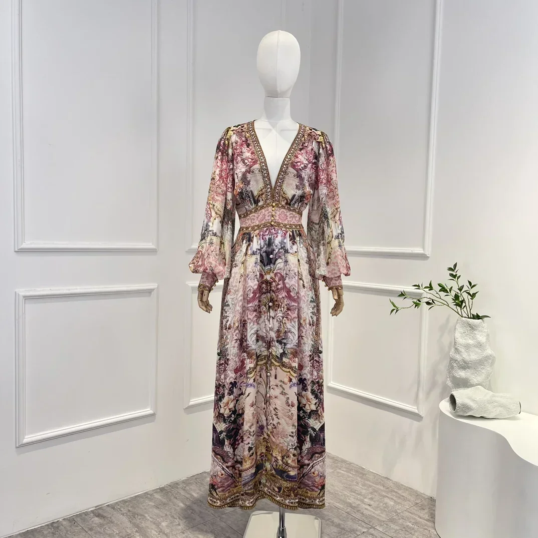 Весенне-Летнее шелковое платье Woemn с розовым цветочным принтом рукава-фонарики с высокой талией глубоким v-образным вырезом в дворцовом стиле со стразами 
Весенне-Летнее шелковое платье Woemn с розовым цветочным принтом рукава-фонарики с высокой талией глубоким v-образным вырезом в дворцовом стиле со стразами