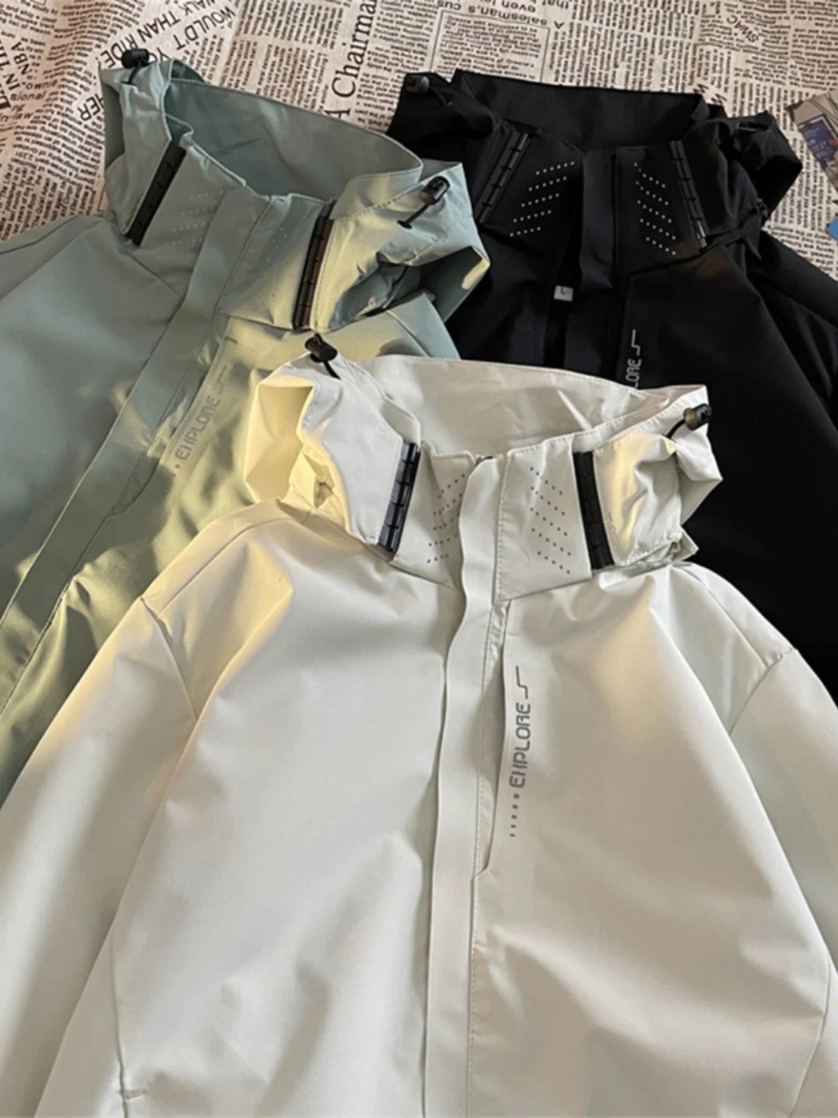 Vintage American Sle Men's Casual Windproof Hooded Jaet Loose Roorak Couple's Coat Zipper Decoration Long Sve Youth Fa...
Vintage American Sle Men's Casual Windproof Hooded Jaet Loose Roorak Couple's Coat Zipper Decoration Long Sve Youth Fa...