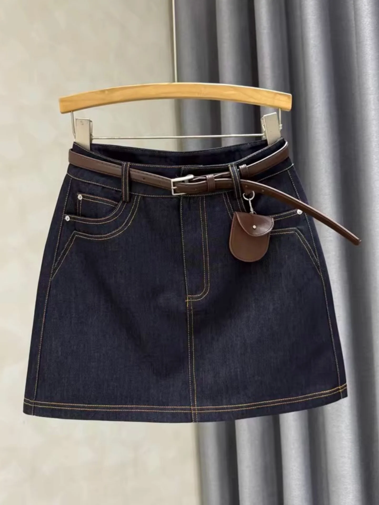 High Waist Denim Skirt Women's Casual A-Line Skirt Anti-Light Cotton Blend Korean Style Commute Summer 2026
High Waist Denim Skirt Women's Casual A-Line Skirt Anti-Light Cotton Blend Korean Style Commute Summer 2026